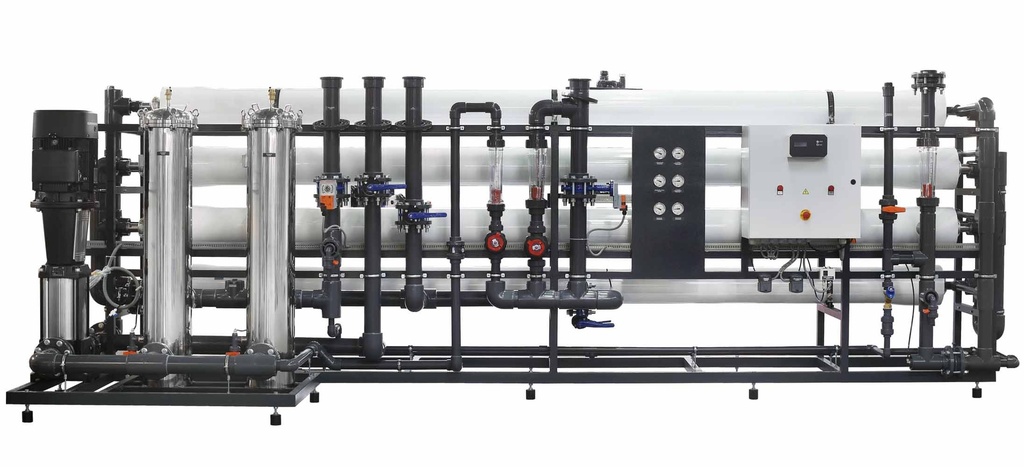 Omgekeerde osmosesysteem MO-24 24.000L per uur vooraanzicht